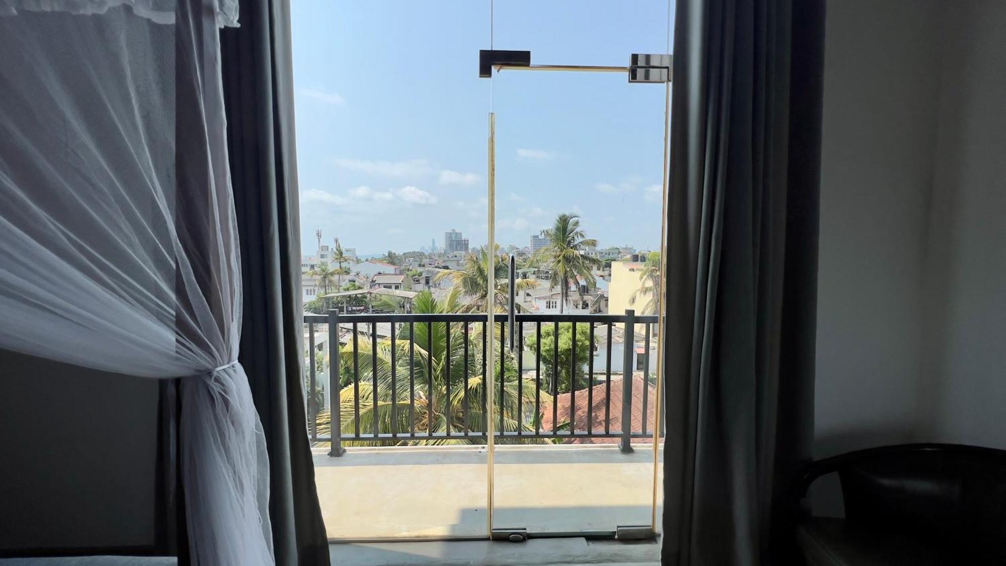 Hotel Coza Ceylon Dehiwala-Mount Lavinia Exterior foto